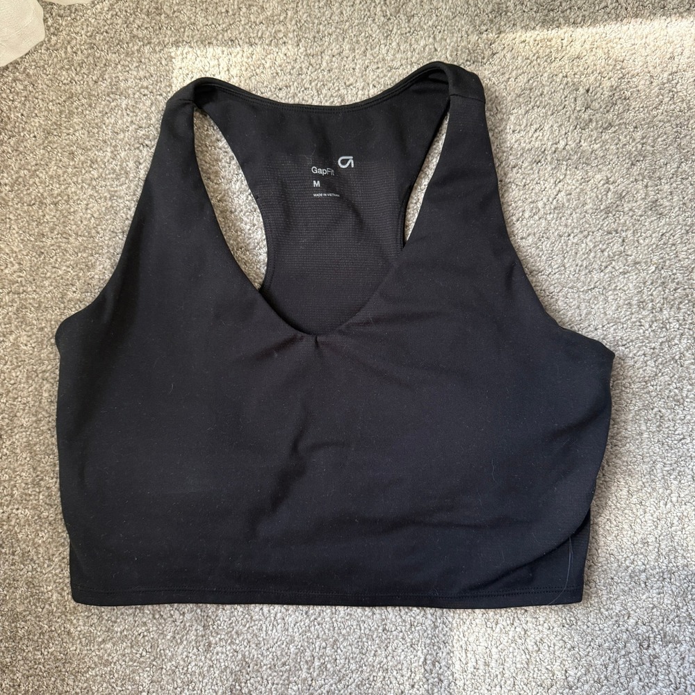 GapFit Medium Black Sports Bra‎ Activewear Workout Gym Athletic Tank Crop Top